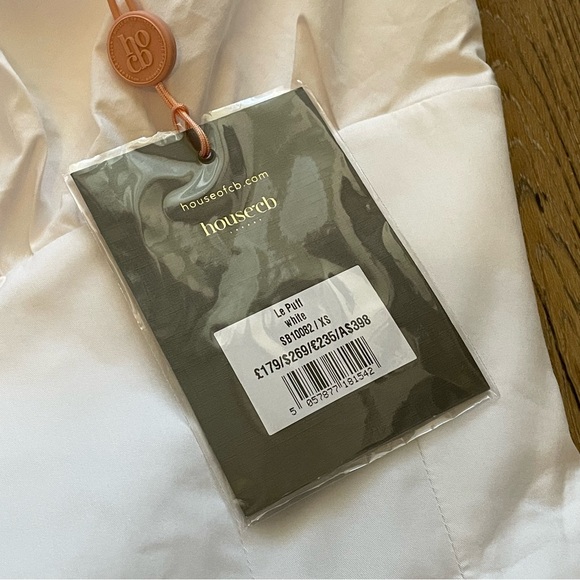 ✨SOLD✨ House of CB “Le Puff” Dress in White - Picture 8 of 9